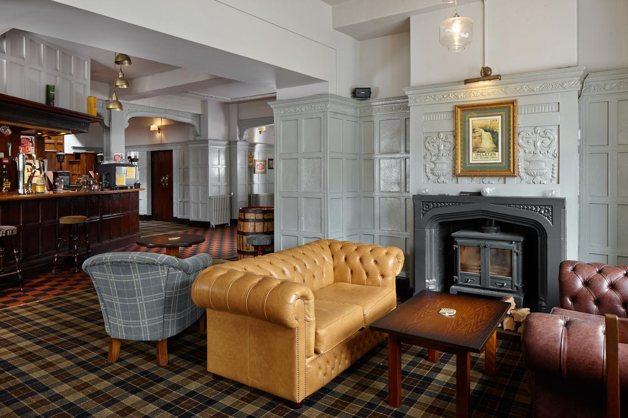 The Royal Oak Hotel Settle Exterior foto